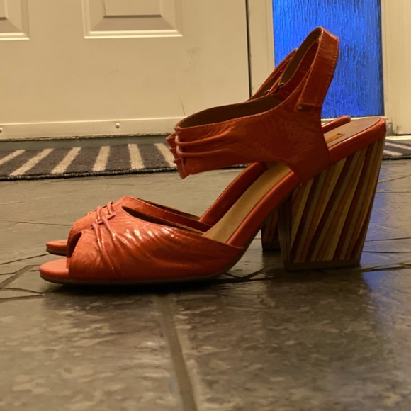 Miz Mooz Marine Pink Heels - Picture 2 of 9